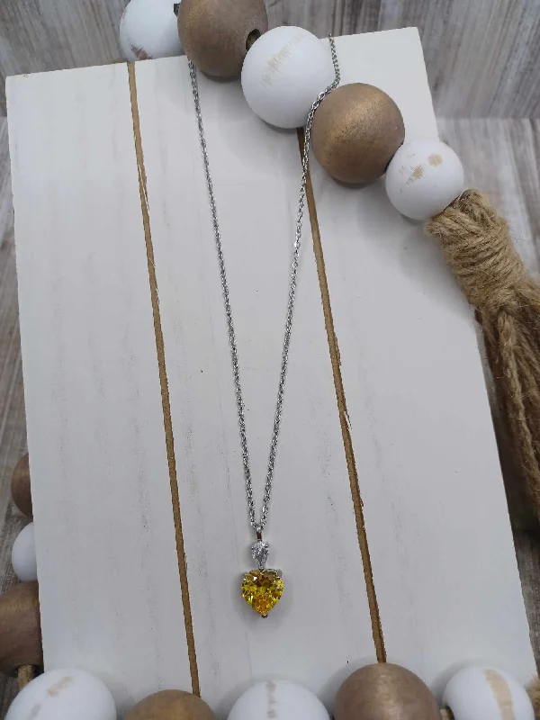 modern necklaces for women -Yellow Heart Rhinestone Necklace